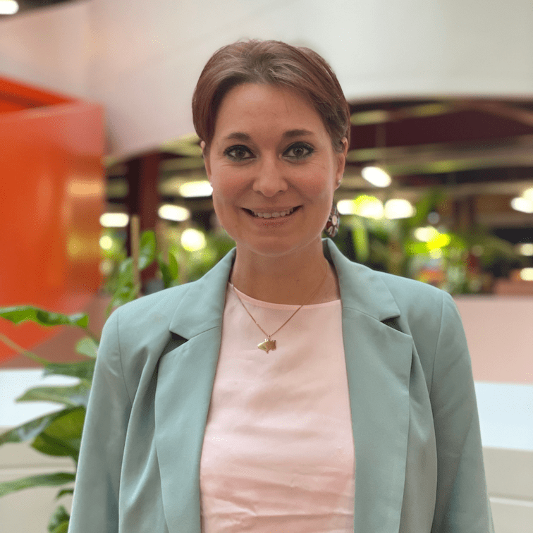 Miriam Supports Students at NZIE